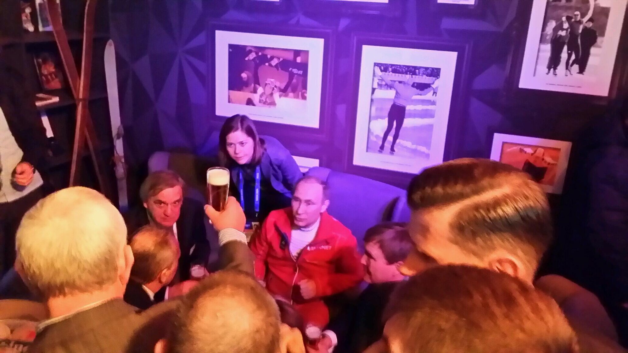 BgDblpVIcAAs-Fv.jpg:large