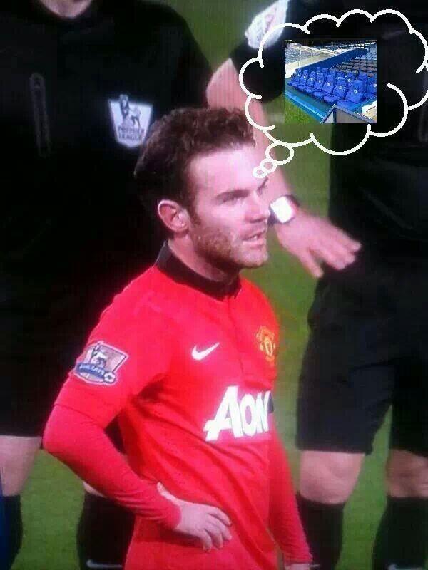 FBAwayEnds's tweet photo. Mata reminiscing #MUFC #MUFCvFFC http://t.co/eyhYmFcc3G