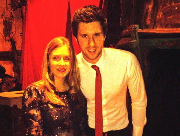 mendoleiro's tweet photo. Últimos minutos del cumple de la persona que ha estado ahí desde los tres años! @anaga9 http://t.co/CIPJ3UhJrQ