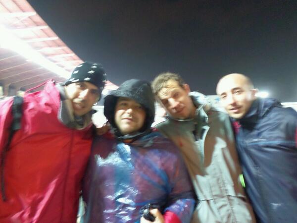 raulaf15's tweet photo. Noche pasada x agua en el pisjuan con  @BorjaAttico @Juanepaaa y millan http://t.co/FAgBsGgS04