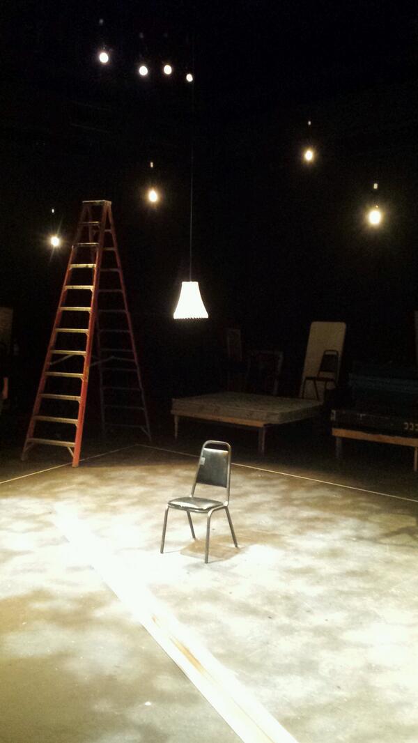 boardopmonkey's tweet image. #StageShotSunday @OffStageJobs
The current unfinished set up for Tennesse William One Acts.