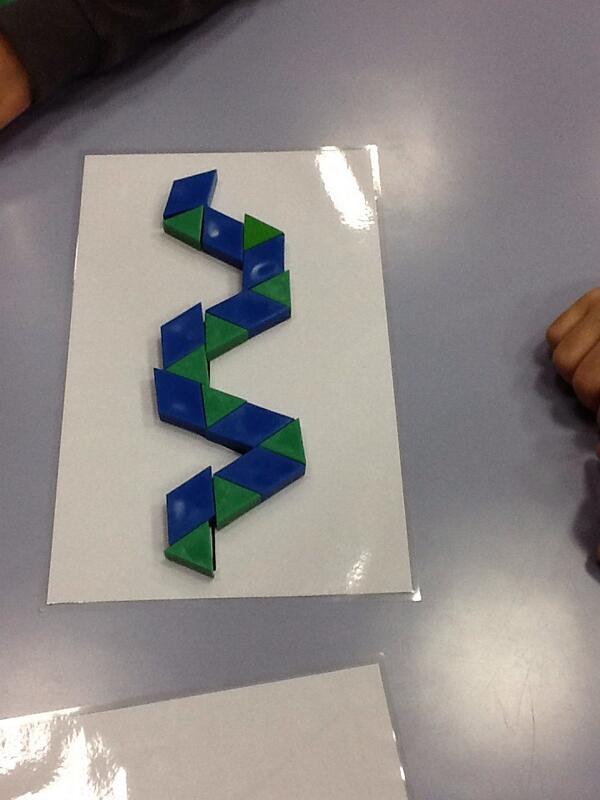 K2Jakarta's tweet photo. @yiskp @DPAKinder2013 @YISbrown @Kindergarten1AC @KingfisherClass: Darren: I was making a pattern snake! http://t.co/JiXml83djP