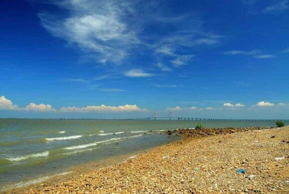 13 Wisata Pantai Cantik dan Mempesona di Madura Blogger 