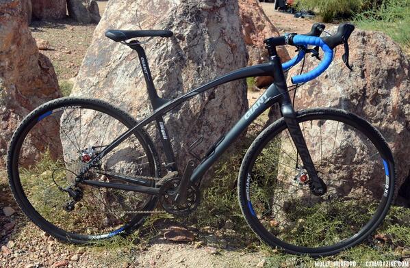 benbarren's tweet image. digging x-cross'y #Giant #Anyroad1 cxmagazine.com/giant-introduc…