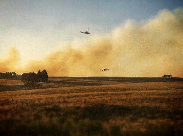jasonshack's tweet image. Wallan fires 10/02. #vicfires #tireless