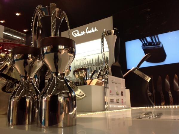 Is it possible for salt and pepper mills to be sexy? <a href="/robertwelchuk/">Robert Welch Designs</a>