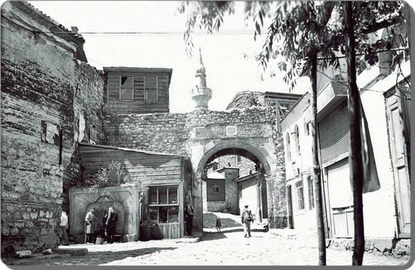 Haliç / Fener / Eski Şehir Kapısı - 1938