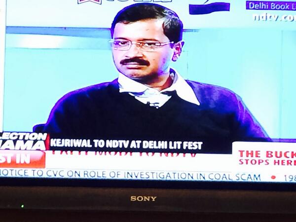 Showing The concluding session of #DelhiLitFest on <a href="/ArvindKejriwal/">Arvind Kejriwal</a>'s book 'Swaraj' on <a href="/ndtv/">NDTV</a> now with <a href="/BDUTT/">barkha dutt</a>