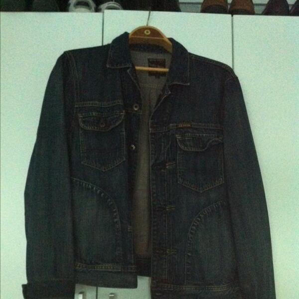 iOSDeveloper2's tweet image. Check out what I just found on Tresell App: Denim Jacket – tresell.com.au