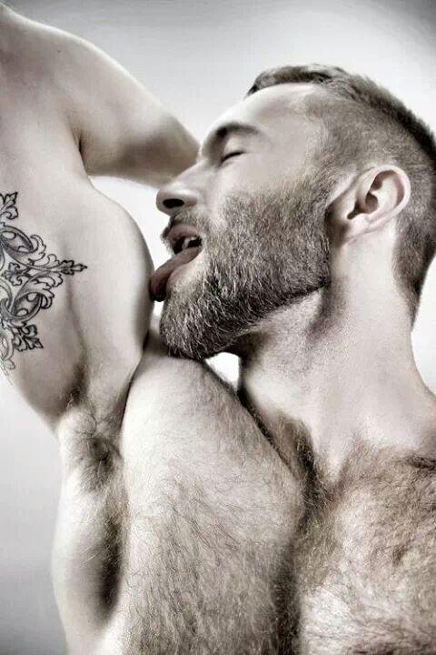 GayBeardClub's tweet photo. HAPPY MONDAY MEN! #gaybeards #gaybeardclub #gay #beard #BeardsAndTats #muscle #lgbt #gayboyswithbeards http://t.co/ROBoHzHnSL