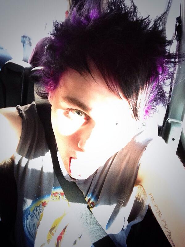 Michael5SOS's tweet image. #superemo