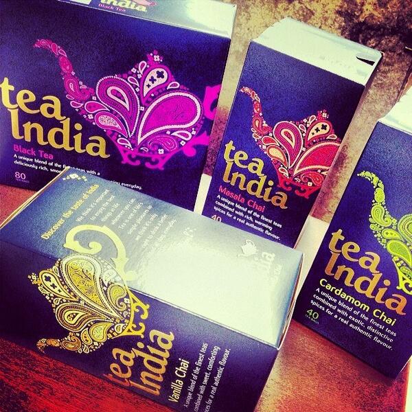 teaindiauk's tweet photo. #TeaIndia Special 2000 Follower Giveaway! WIN our FULL range of #Chai #tea

1) Follow Us
2) Retweet. http://t.co/UwkzP55i8Q