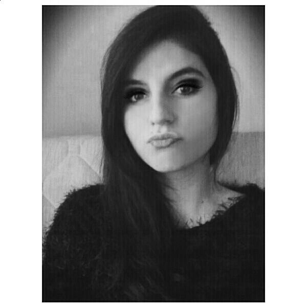 verdaGndodu's tweet photo. Makeup ✌ http://t.co/BGEBXkL4Ec
