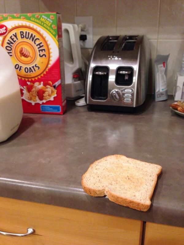 pwmartin's tweet image. And the battles continue with the projectile toaster... If only this were an Olympic event  #paulproblems