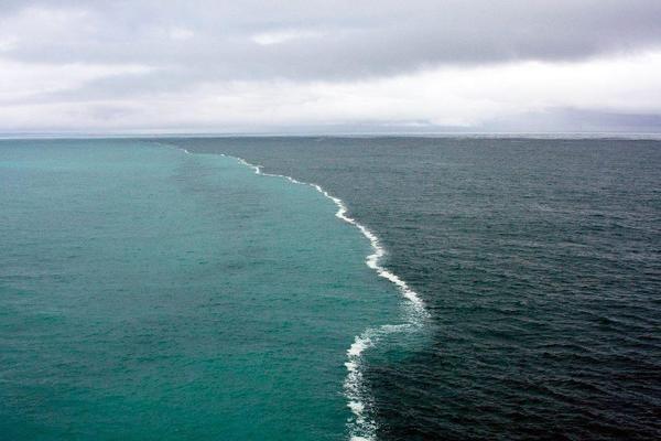_Paisajes_'s tweet photo. El Golfo de Alaska, donde dos océanos se encuentran, pero no se mezclan! http://t.co/TS1I5o9kSa