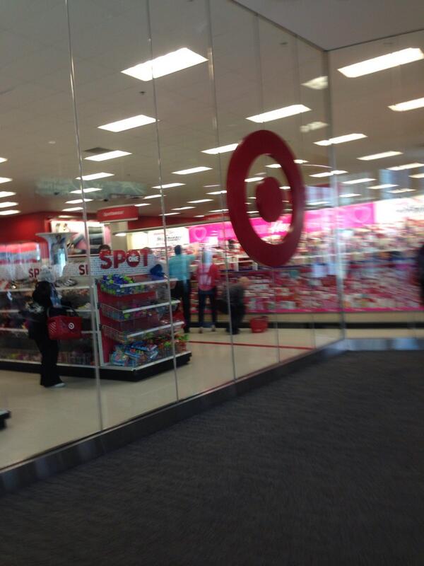 MPLS_Skyways's tweet photo. Walked in for Chapstick, left with a $90 bill... The #target in the #skyway is too convenient http://t.co/Idk3BigRHy