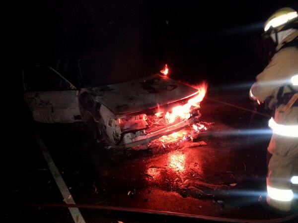 johnv604's tweet image. Car Fire West Albury.