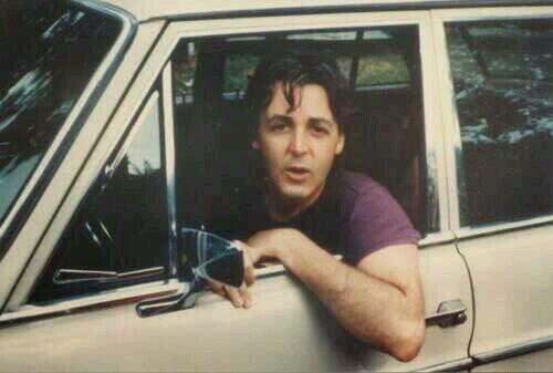 -Te llevo preciosa?
- Oiga!!! Como se atrev... Siiiiii!!!!