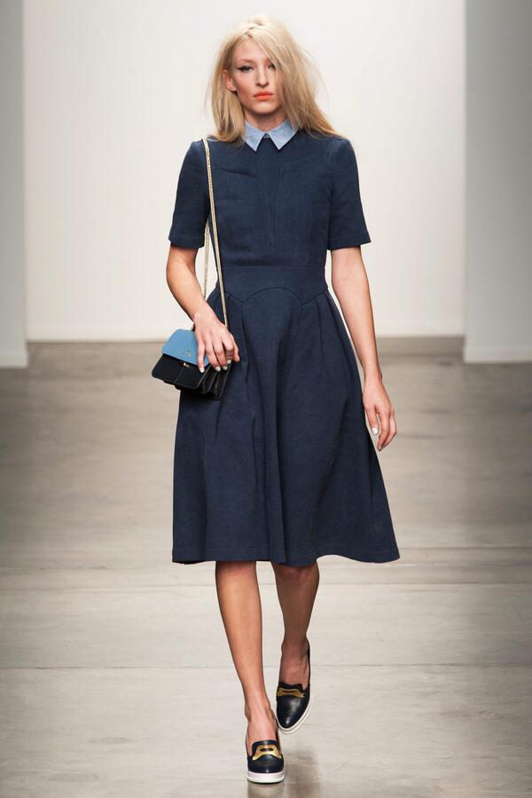 TheCut's tweet photo. New Runway Show: @karenwalker http://t.co/2fc8DnBEqk #NYFW http://t.co/t2o6R4YTTe