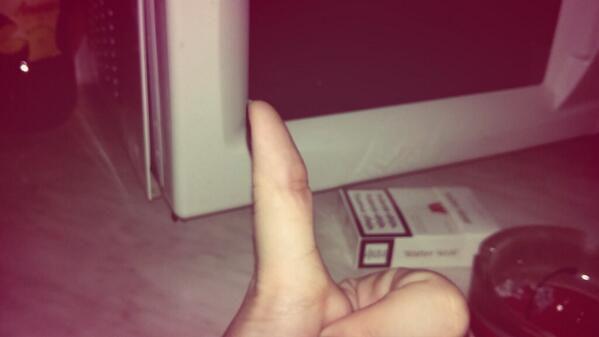kaiarwen's tweet photo. @anelina02 ali prsti i de facto i de iure http://t.co/NtQpZF0HxY