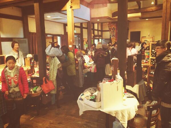 tetempei's tweet photo. 先日、熊本玉名！高瀬蔵のまるしぇに行った！あの雰囲気の中でするのは、物の売れ行きがいいだろーなー☻ http://t.co/JVnXer0ZSC