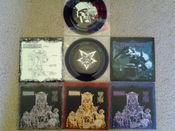 JasonBTMR's tweet photo. Out Now on BeatthemeatRecords
BTMR013 Megatron / Fetus Eaters split 5"
Ltd 300 purple vinyl 3 covers
@marionbarry666 http://t.co/o4qgnP93Kb
