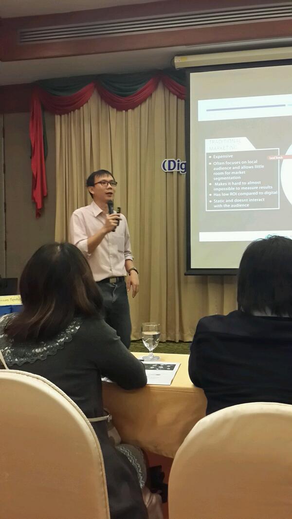 pakada's tweet image. @kafaak เริ่มบรรยาย หัวข้อ Digital Marketing รู้ทัน เข้าใจ พร้อมนำไปใช้ #Digitwt