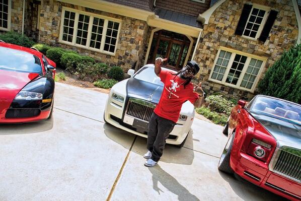 O Xrhsths セレブの車 Celeb Rides Sto Twitter Tペイン と彼の愛車 ロールスロイスとブガッティ Tpainの車 ラッパーの車 セレブの車ロールスロイス セレブの車ブガッティ Tpain Http T Co Eijfa3uubm