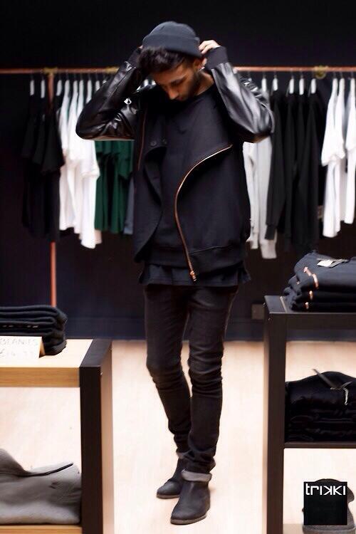 GuysClothing's tweet photo. All black http://t.co/TuITcxBszc