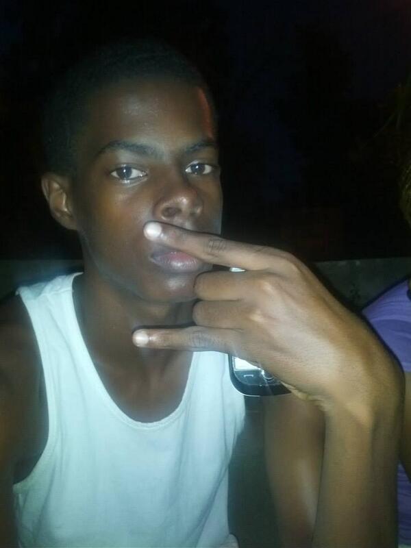 cavinrayson's tweet photo. hey am using twitter for the first time can you help me please http://t.co/rG5CeDbJkN