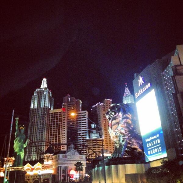 MGMGrand tweet picture