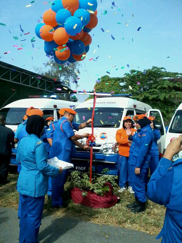 CmcTeam's tweet photo. Perasmian Majlis Penyerahan Kenderaan oleh Pengarah Jpam Perak di Jpam Kinta..@dbu9877 @PPANPerak @JPAMPerak http://t.co/NxVkjwkDFL
