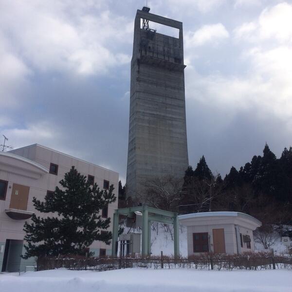 津軽半島に聳え立つ謎施設 Nttの無線送信所だった 石崎無線中継所 Togetter