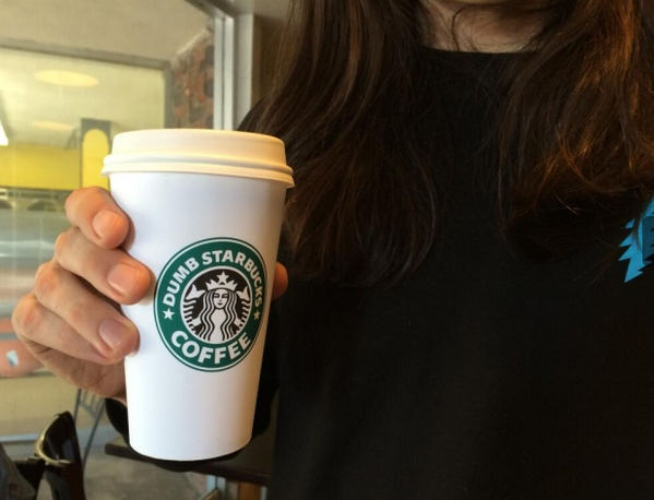 villagemsk's tweet photo. В Лос-Анджелесе открыли кофейню-пародию на Starbucks, которая так и называется Dumb Starbucks http://t.co/ZolJDJhAac http://t.co/0nViXlMH6Z