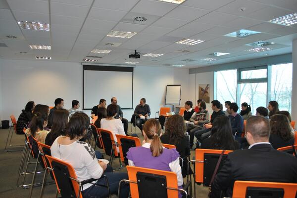 OracleCareers's tweet image. #Oracledevelopment team is speaking today to 35+ students from Romania interested in #Java & #Softwaredevelopment