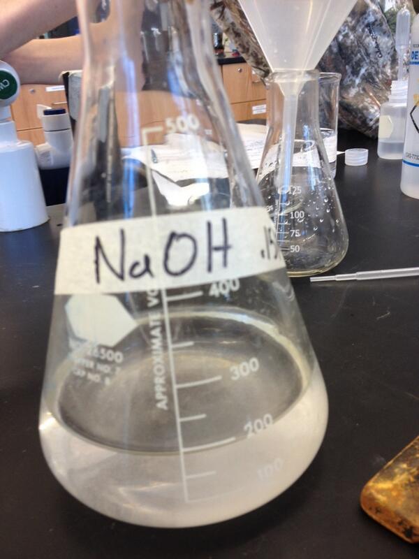 JoshPicard67's tweet image. #chemnerd #naoh #strongbase