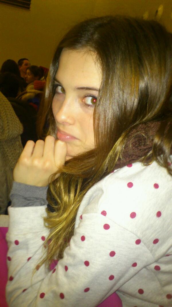 JaviCBM's tweet photo. Triste porqueee no la han felicitado nadiee @AndreaPerezz1 http://t.co/WQpzedcavF