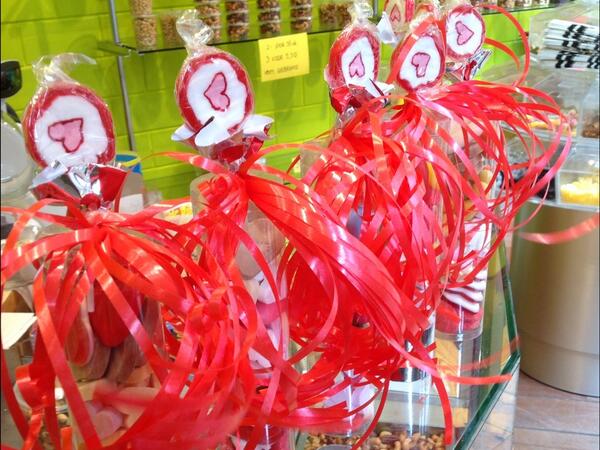 Iets lekkers voor je Valentijn? Heerlijke LOVE snoepkokers