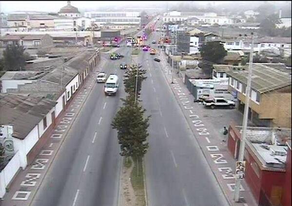 TTICoquimbo's tweet image. Así está a esta hora el flujo vehicular en la Av. #Amunátegui. Expedito en ambas direcciones #LaSerena /08:05 hrs.