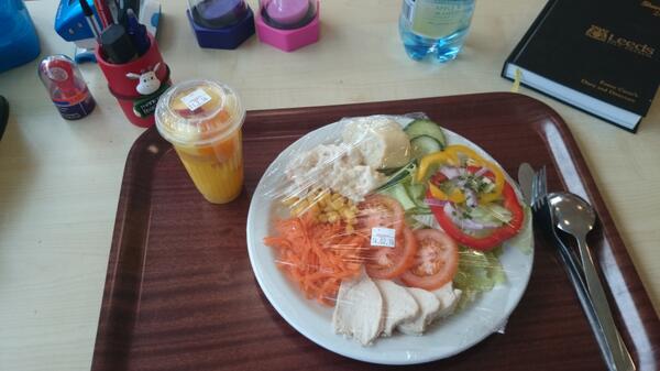 LiddyLou33's tweet image. @stephclare13 @Collington99 @Chesc18 @HollyPooks @far2cool4skool over f&amp;amp;c &amp;amp; mushy peas! #2wksinarow #freshfeb #strong