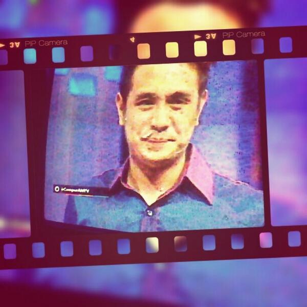 AjunPerwiraFC's tweet photo. "@LA_Dangers: Ekspresi Muka @AjunDangerous ditabok kue tadi at @CampurANTV Hahaha #PictAJUN http://t.co/GGRNOeNeRV"
