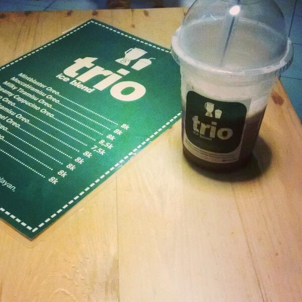 ghezadamar's tweet photo. @trioiceblend choco banana , well!! http://t.co/mrQYjk5efB