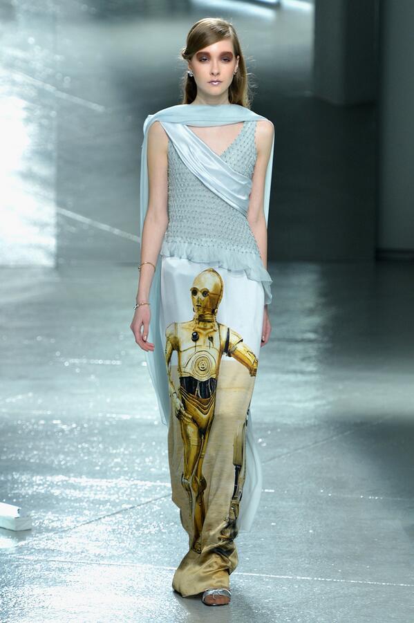 abelle3721's tweet photo. “@BuzzFeed: These Star Wars Dresses Win Fashion Week http://t.co/wH49poCwpp http://t.co/mJD4N1KEtz” LOVE.