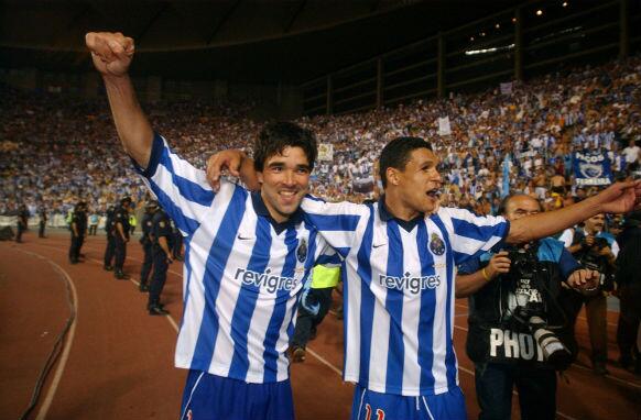 Deco20oficial's tweet photo. Derlei and I back in @FC_Porto http://t.co/vU7LceOt23