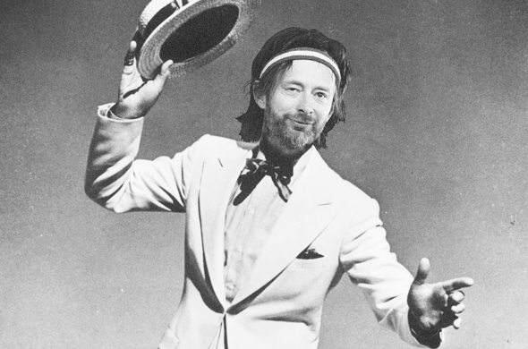 NME's tweet photo. Watch Fred Astaire dance to Radiohead's '15 Step' http://t.co/oJD4oi81Ya  http://t.co/hUvfECHqOQ