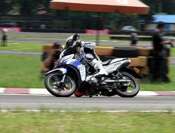 riril adma (@ririladma) on Twitter photo 