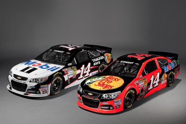 NASCAR's tweet photo. The cars within which #SmokeWillRise. #DAYTONA500 http://t.co/2rEhdZ8H1S
