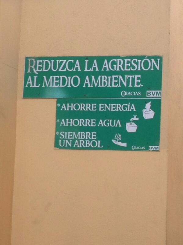 BergesMarcos's tweet photo. Bien!! #bellavistamall  #AmbienteRD @AlfonsoUrena http://t.co/TNcV8POXTA