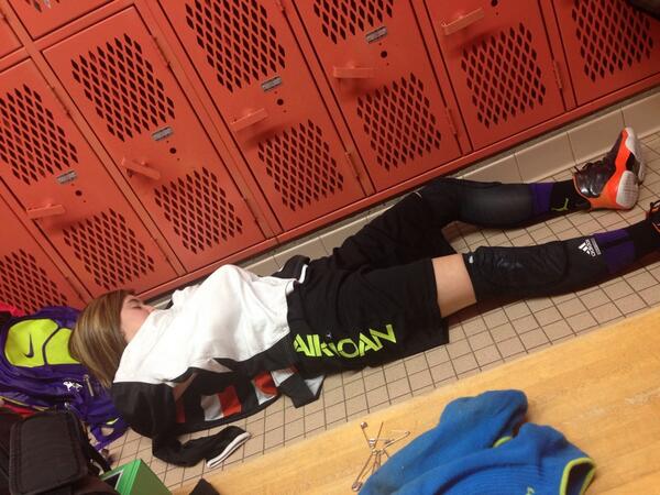 feebird6's tweet image. @makaylaG22 had a hard day. #NapTime #BeforePractice