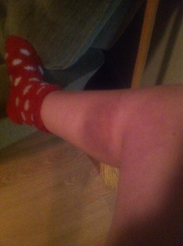 doingitfit's tweet image. @2588Fitgirl The first time I ever really did them I got scared mid jump an spread my legs doing them.. Oops. 😳😂